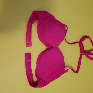 Blakely pink bikini top.